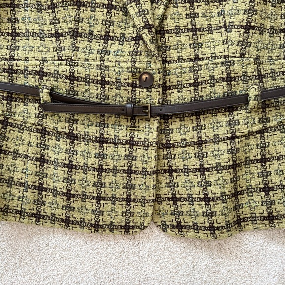 Women’s - Two Piece - Suit - Picture 2 of 15